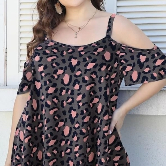 Women's LARACE Cold Shoulder Tops with Spaghetti Straps-Tunic Shirt (Size 2X) - Picture 2 of 9